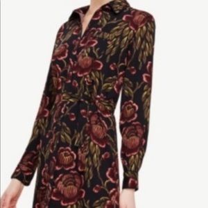 Ann Taylor collared button down dress with belt